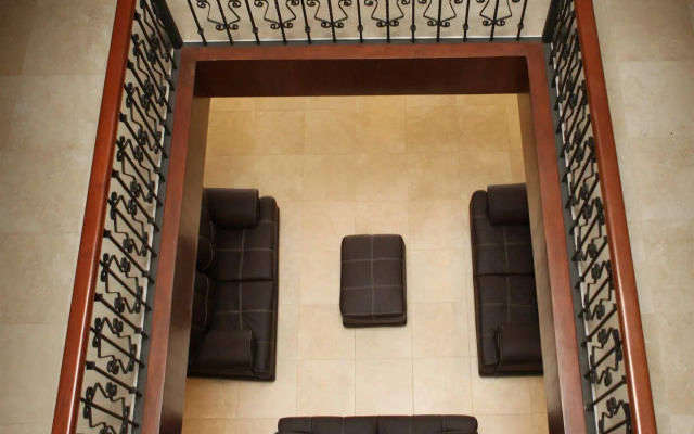 Monte Salerno Hotel & Suites