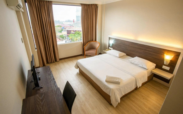 Somerset Hotel