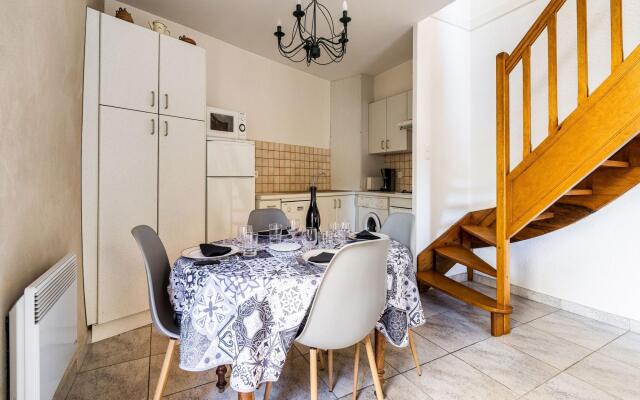 Vineyards & Village Stay