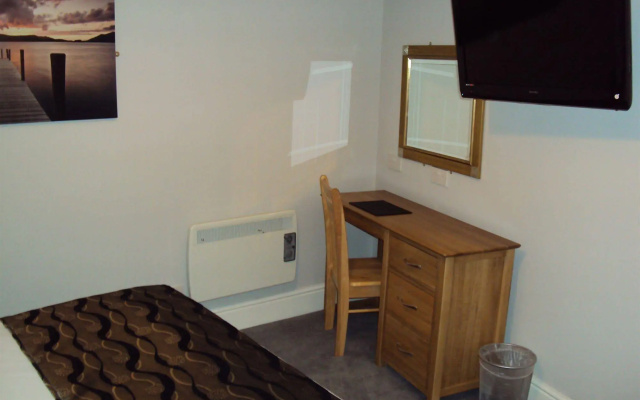 Jeffersons Hotel & Apartments