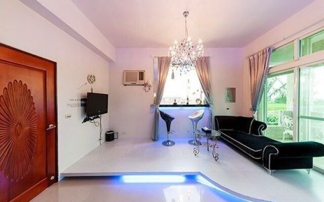 Love Villa yearned for freedom