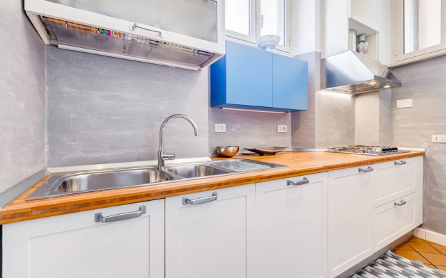 Colosseum Terrace Apartment