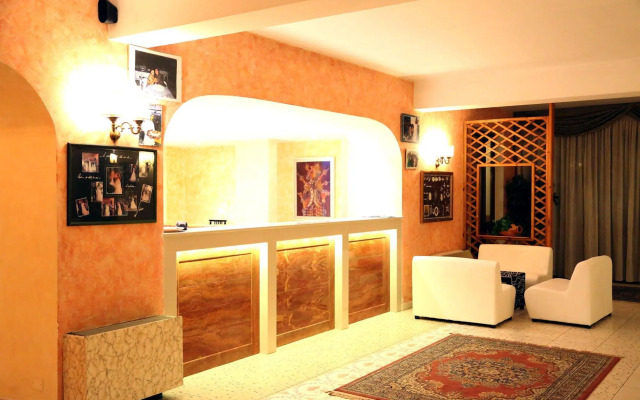 Hotel Company