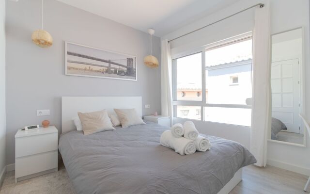 **** Luxury Terrace & Views Penthouse