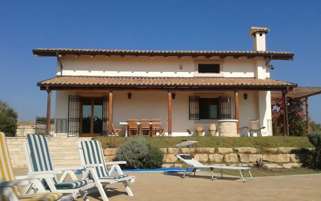 Studio Apartment in Countryside Villa With Swimming Pool