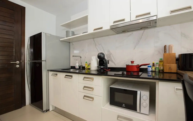 Emerald Hill Patong Apartment 420