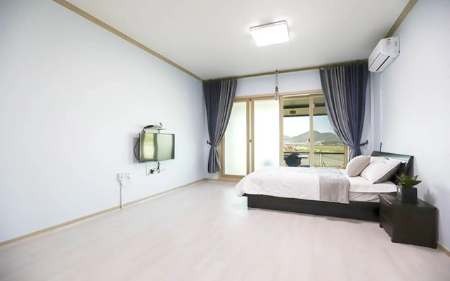 Golden Field Pension