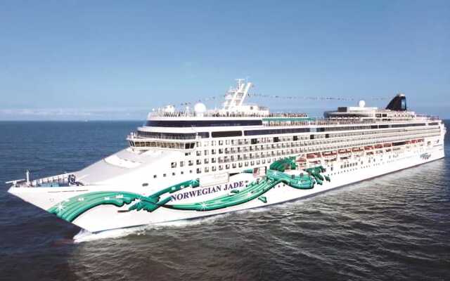 Norwegian Jade Cruise Ship