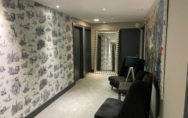 Hotel 55