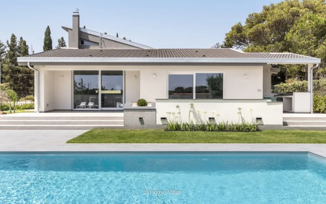 Flaben Luxury Villa in Diano Marina