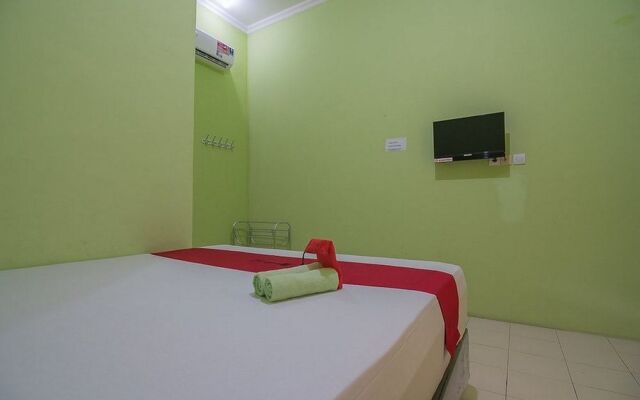 RedDoorz near Kampus UMP Purwokerto