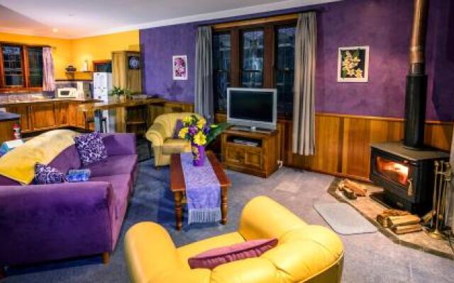 Gypsy Falls Waterfall Retreat