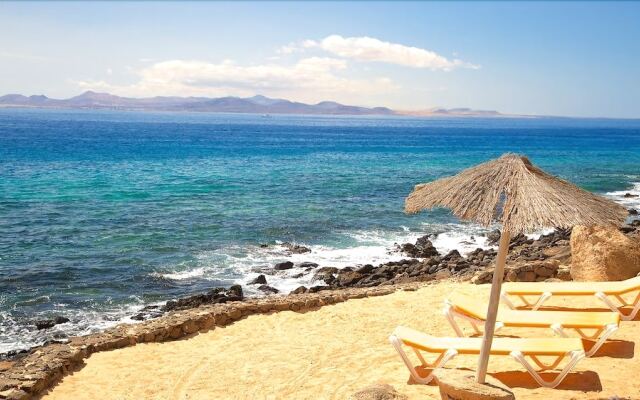 Villa Jameos del Agua
