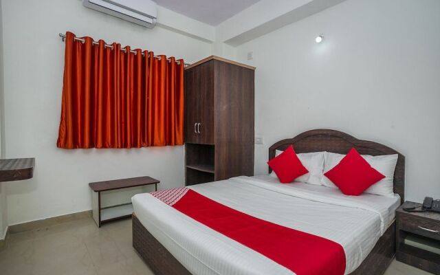 Oyo 30686 G K Residency