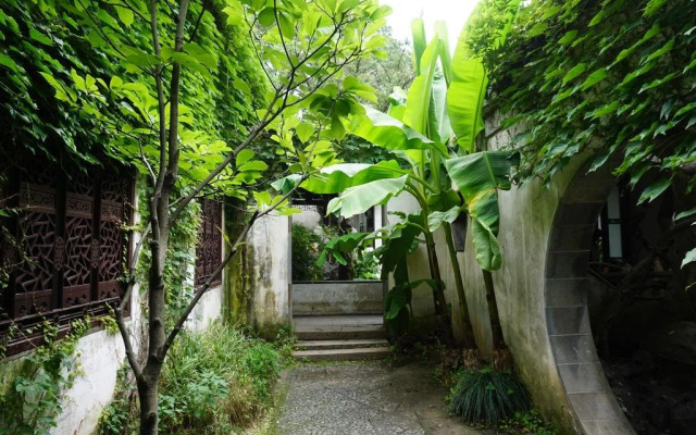 Yiyangshangpin Hotel