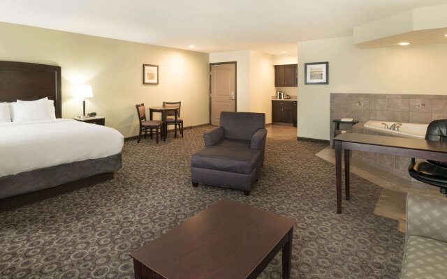 La Quinta Inn & Suites by Wyndham Las Vegas Airport South
