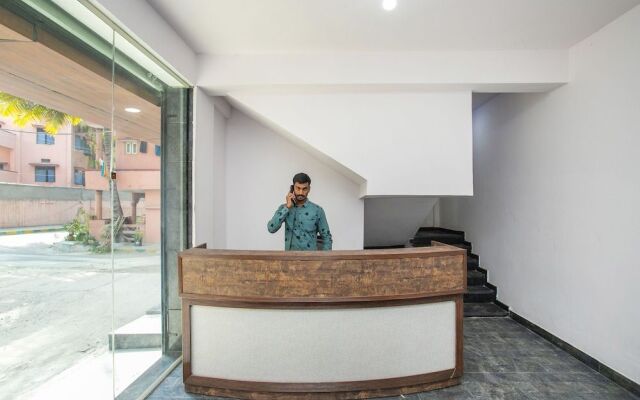 OYO 22836 Hotel Amster Inn