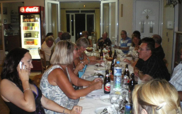 Babis Taverna & Rooms