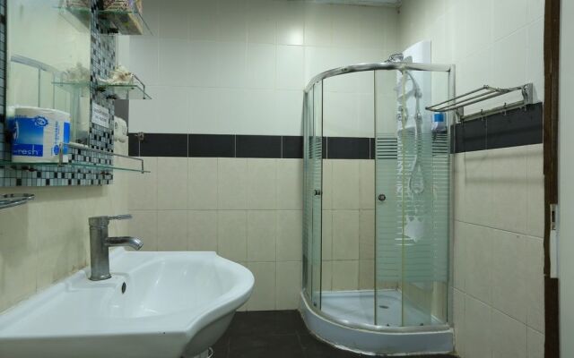 RedDoorz Kartika Plaza 2