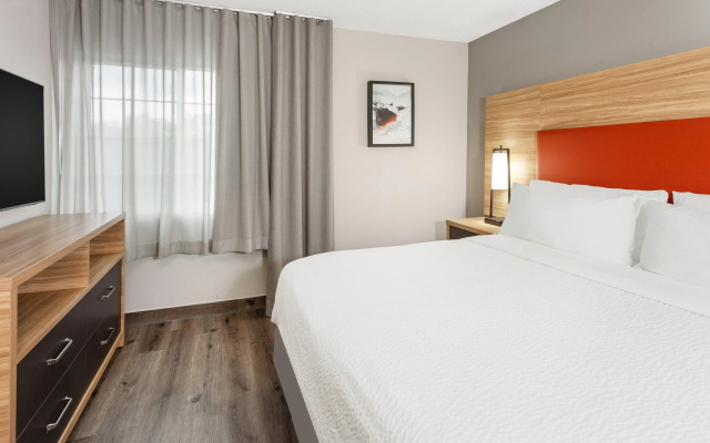 Candlewood Suites Harrisonburg by IHG