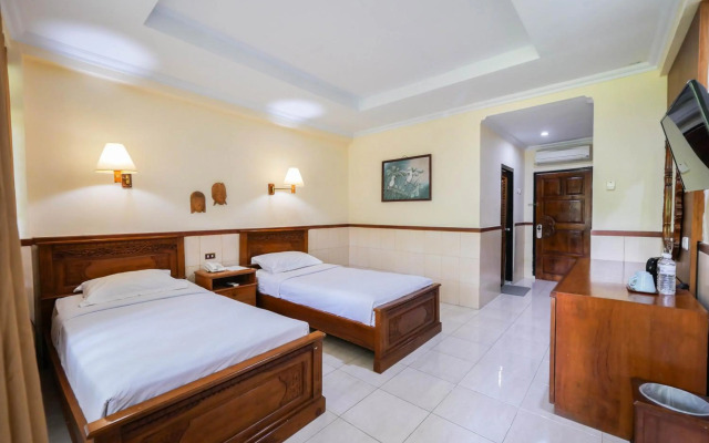 Palm Beach Hotel Bali