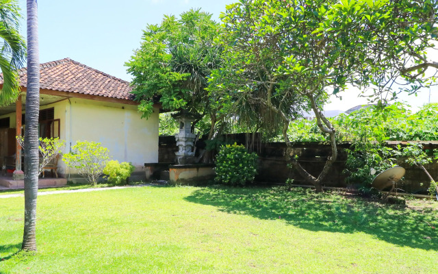 Mertha Jati Hotel & Bungalow