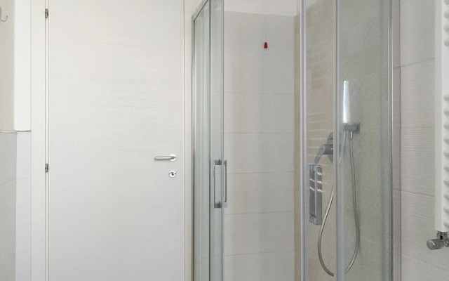 Modern Flat - via Crimea 25