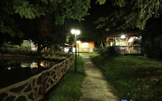 Yingde Fenglin Moke Homestay