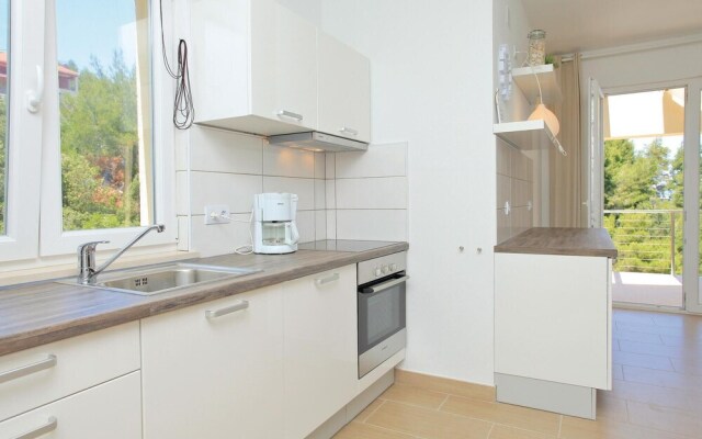 Stunning Home in Prigradica With Jacuzzi, Wifi and 8 Bedrooms