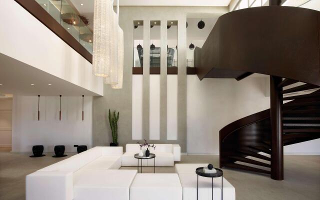 Santo Pure Oia Suites and Villas
