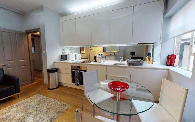 Basement Apartment in Heart of Central London