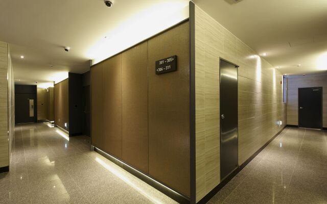 Hotel B