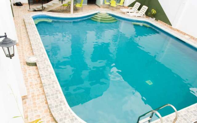 Hotel Jhor Bush