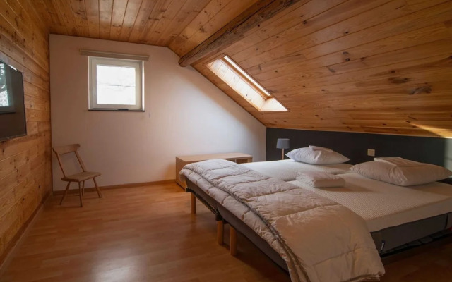 Wonderful Holiday Home in Gouvy with Hot Tub