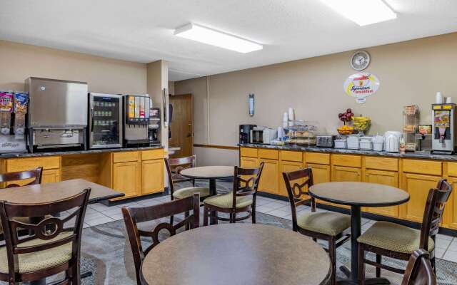 Super 8 by Wyndham Valentine NE