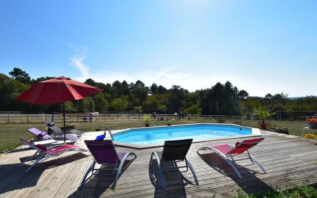 Lavish Home in Montferrand-du-périgord Aquitaine With Pool