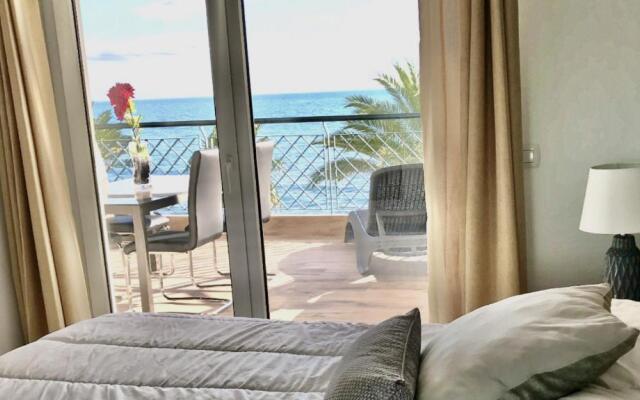 MI CAPRICHO B17 Beachfront Apartment