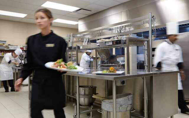 Residence Inn by Marriott Montreal Airport