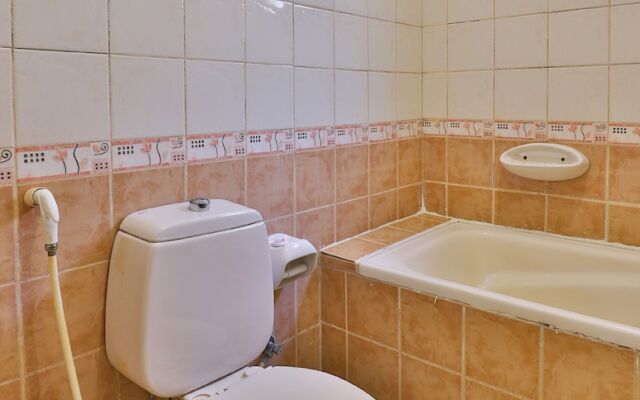 OYO 246 Hotel Hadeel Al Motamayezah