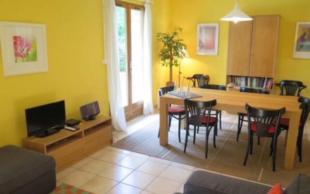 LOriÂ©e du Bois (HUT100)