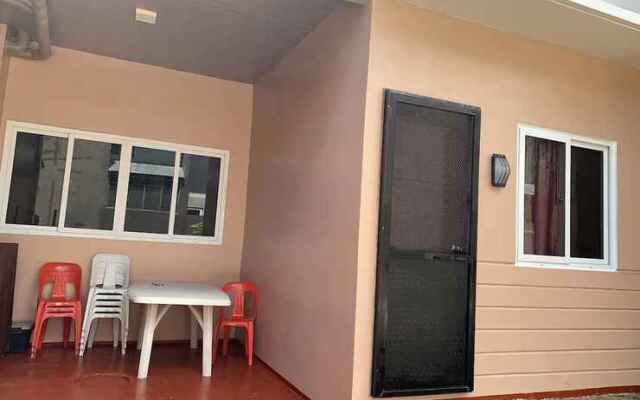 Mactan Transient Townhouse