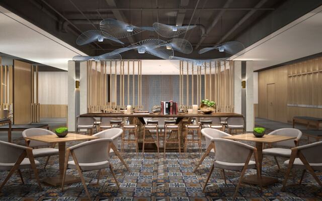 Hyatt Place Tongxiang Train Station