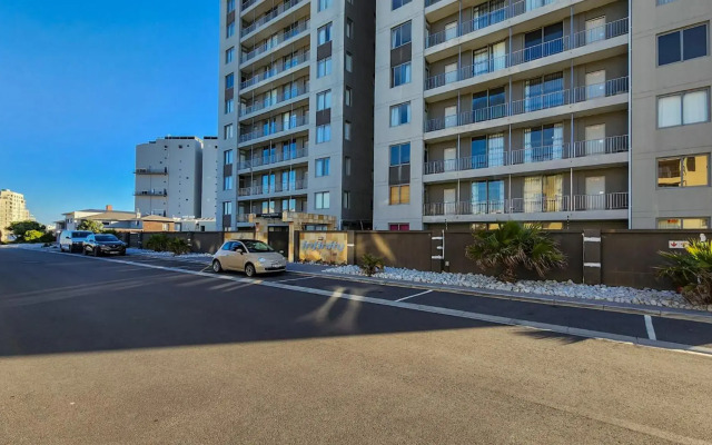 LG8 Infinity Apartments