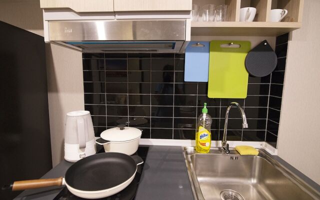 Apartment BTS On Nut, Convenience Store Nearby (bkmono13)