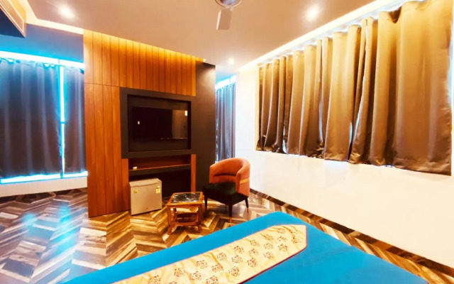 Hardik Palace By F9 Hotels