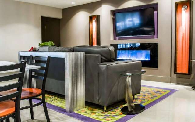 Quality Suites Fort Myers I-75