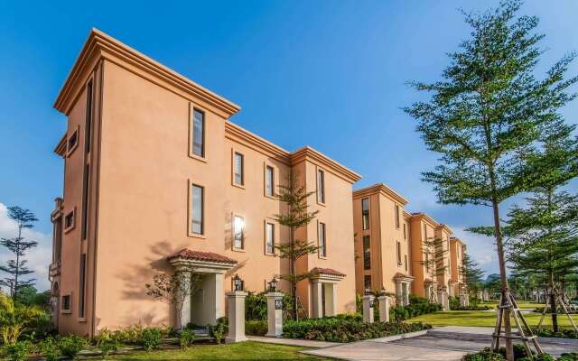 Wyndham Sky Lake Resort And Villas