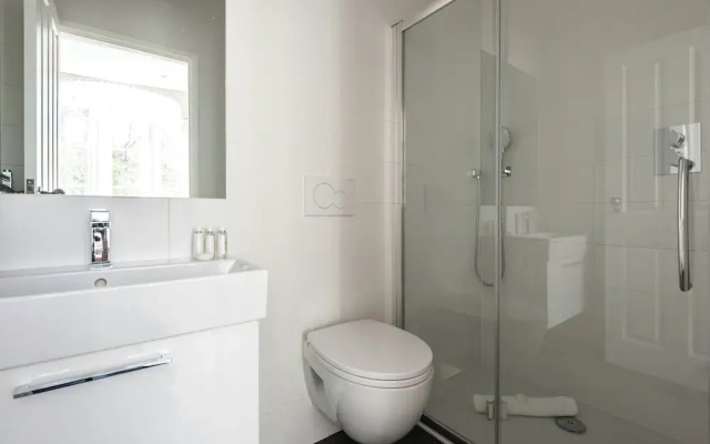 Kennington Road by Onefinestay