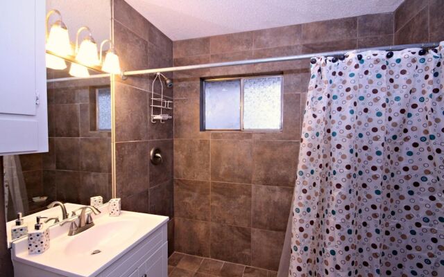 Ricks River Haus by RedAwning