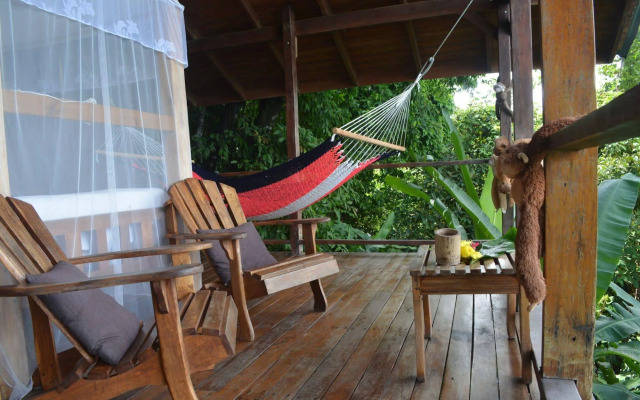 The Lookout Inn Lodge